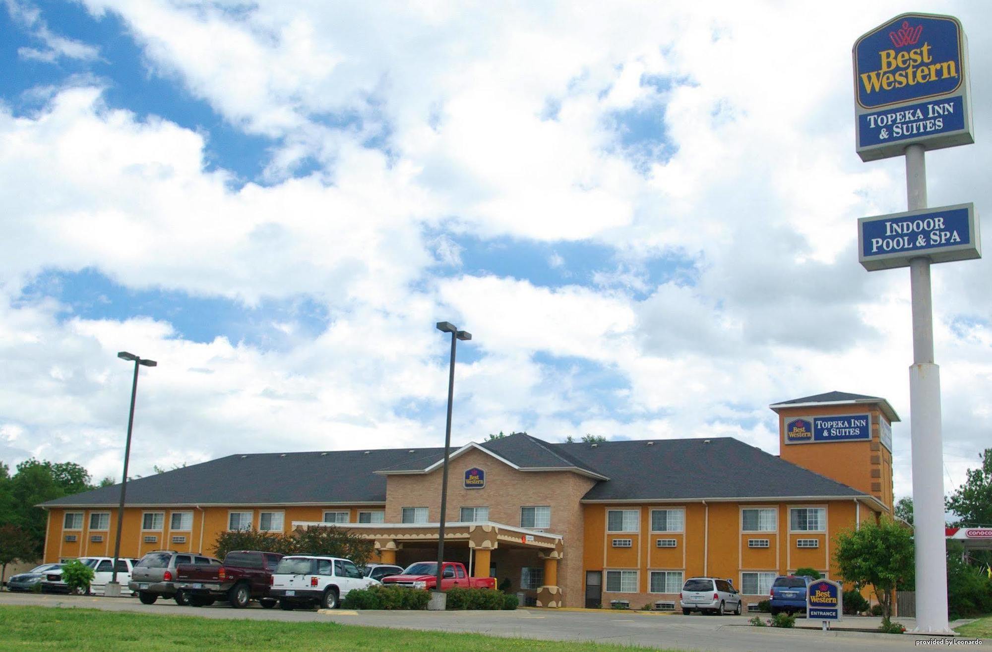 Surestay Plus Hotel By Best Western Topeka Esterno foto