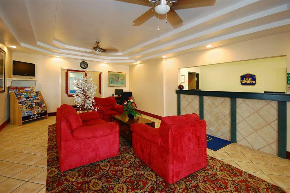 Surestay Plus Hotel By Best Western Topeka Interno foto