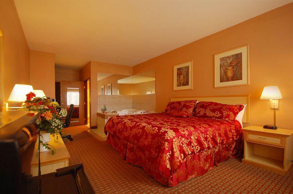 Surestay Plus Hotel By Best Western Topeka Camera foto